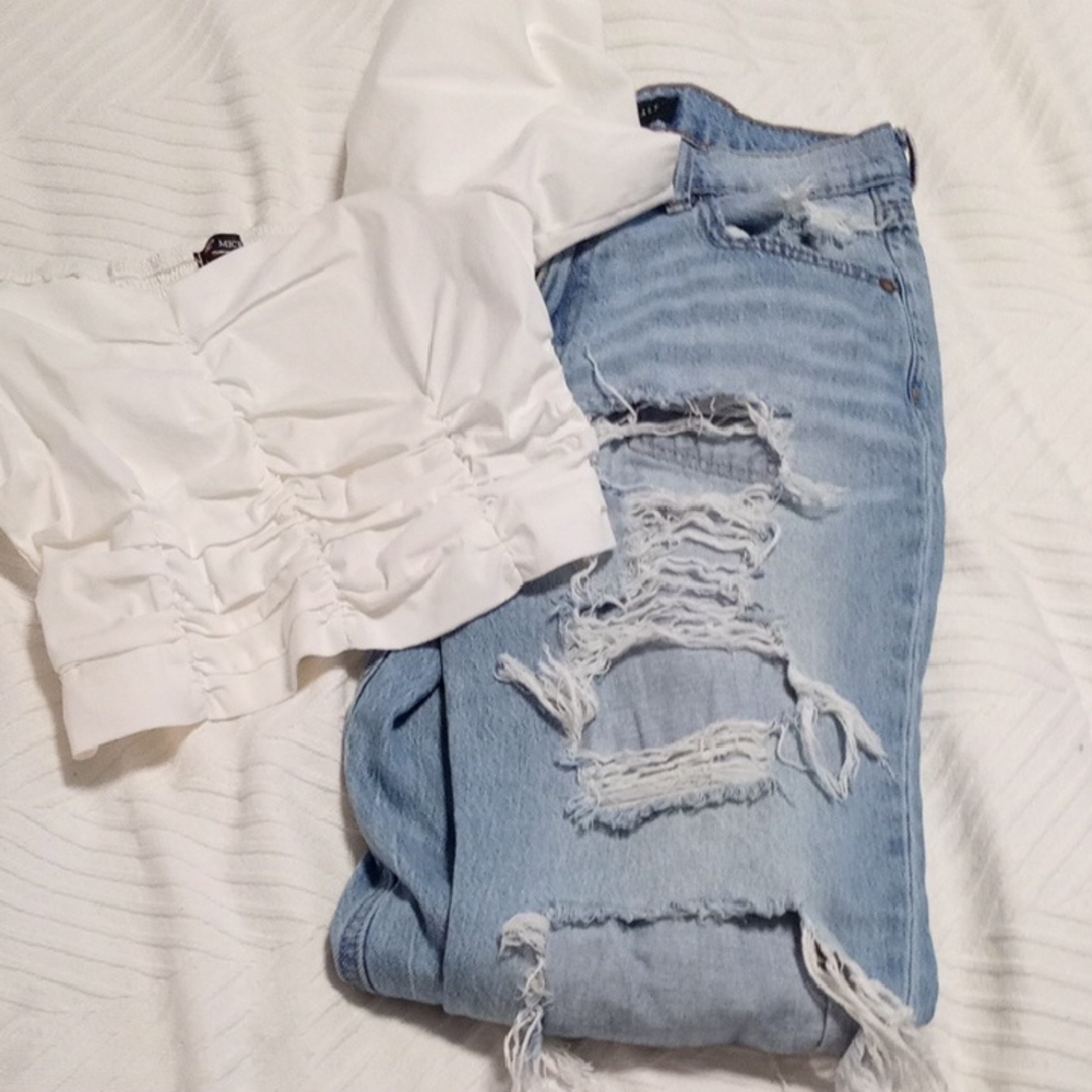 Aeropostale White Ruched Crop Top
